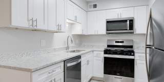 The Greenway at Carol Stream Gallery 5