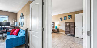 7940 E Camelback Road Gallery 32