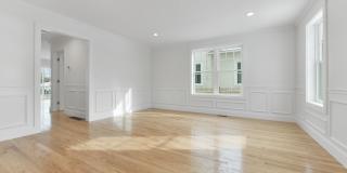 62 W Milton St Gallery 14