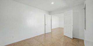 2601 E DAHLIA Drive Gallery 11