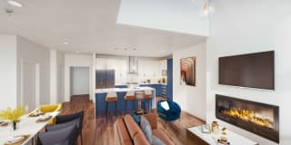 44 Washington Gallery 8