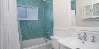 8300 SW 61st Ave Gallery 21