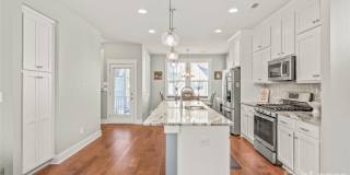 554 Amalfi Drive Gallery 11