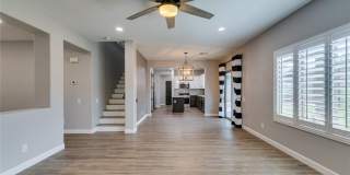 Beautiful Mission Hills Home with Loft, Custom Finishes & Multiple Patios Gallery 16
