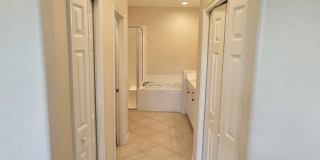 Annual Unfurnished 2 Bedroom 2 Bathroom with Bonus Room Villa located in Venetian Golf & Riverclub! Gallery 39
