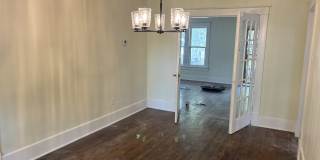 515 Alexander St Gallery 11