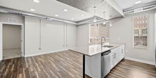 The Maxwell Downtown Des Moines Gallery 86