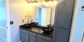 Large 3 BR 2.5 BA In Bentonville! Gallery 15
