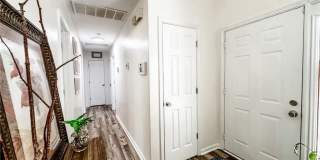 5613 Nathaniel Street Gallery 5