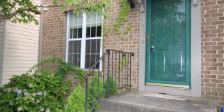 Welcome to this move-in-ready townhouse in the Brandermill community. Gallery 1
