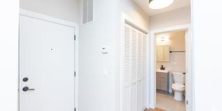 658 W Wrightwood Gallery 6
