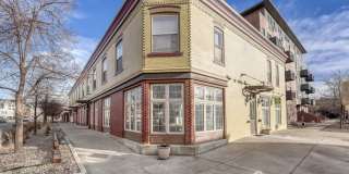 UPTOWN, CHARM AND CHARACTER WITH MODERN UPDATES, 1 BED CONDO, GROUND FLOOR, GREAT NATURAL LIGHT! Gallery 1