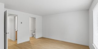 The Finch Gallery 26