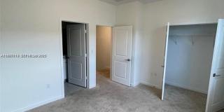 440 Northeast 4th Street Gallery 3