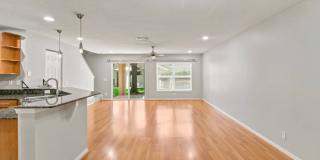 Move-In Ready Rental in Royal Tuscan! Gallery 3