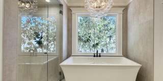 9 Oak Brook Boulevard Gallery 21