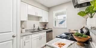 Woodcreek Apartments Gallery 19