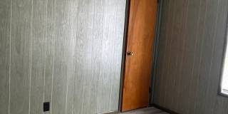 Charming 3 bedroom 1 bath Gallery 12