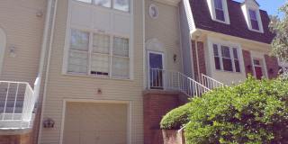 Three Bedroom Townhouse Conveniently Located In Springfield Gallery 1