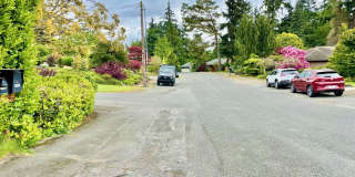 Charming  home on quiet street, great location Gallery 28