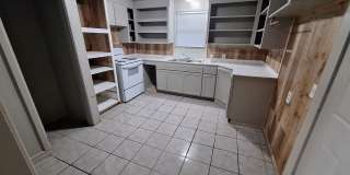 4 bedroom, 1.5 baths Gallery 6