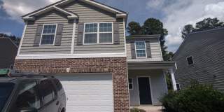 Room in 4 Bedroom Home at Genlee Dr Gallery 5