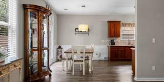 77 Lakeshore Parkway Gallery 12