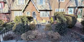 3463 W QUEEN Lane Gallery 1