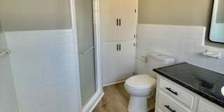 Gorgeous! Completely Remodeled 3/2/2 in Bayless with Washer/Dryer and Fridge! Gallery 27