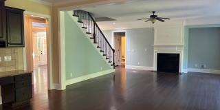 Stunning Ballanmoor Rental Home | Modern Updates | Prime South Charlotte Location Gallery 16