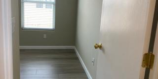 Remarkable totally renovated 2bed 2bath townhome is SW Las Vegas Gallery 15
