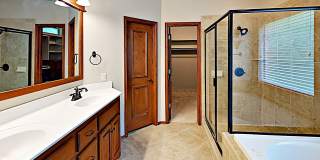 Very Nice 3 Bedroom 2.5 Bathroom House + Office Gallery 12