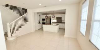 Gorgeous 4 bed 3 bath in the desired Portola Springs Gallery 14