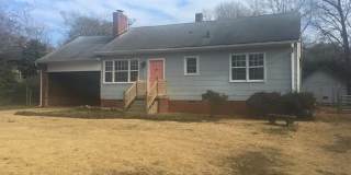 Beautiful 3 Bedroom 2 Bathroom Home with Spacious Living and Backyard Gallery 1