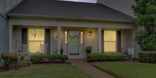GATED TOWN SOUTH ESTATES-BEAUTIFUL 4/3 TOWNHOUSE Gallery 1