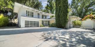 4620 Balboa Avenue Gallery 1