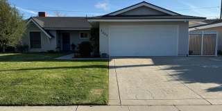 4982 Lafayette Street Gallery 1