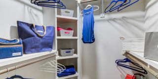 Bevan - Apartments & Townhomes Gallery 23