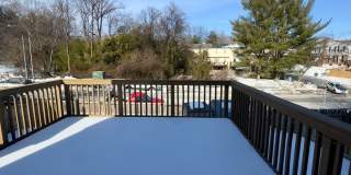 Charming 3Bed/1.5Bath Townhouse in Carney Gallery 9