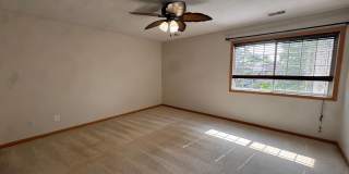 Luxurious 3 Bedroom, 2 Bathroom GORGEOUS townhome! Gallery 13