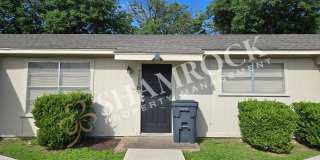 2/1 Triplex in Waco ISD! Gallery 1