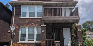 30 West Henry St - Upper Gallery 1