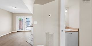 2Bed/1.5Bath Townhome at 15th Ave/Camelback! Ready for Immediate Move-In! Gallery 10