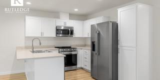 STUNNING 3 Bed / 2.5 Bath Brand New Townhome / End Unit !!! Gallery 8