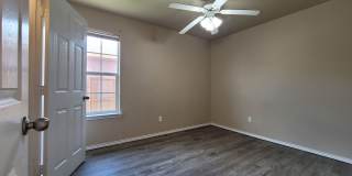 FOR LEASE -GEOURGOUS  3/2/1 WITH LARGE YARD IN SOUTH LUBBOCK Gallery 15