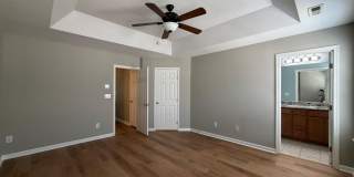 233 N Irwin Avenue Gallery 15