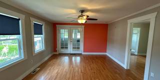 Adorable 2 Bedroom One Bathroom Home Close to Downtown Grass Valley and Shopping Gallery 8