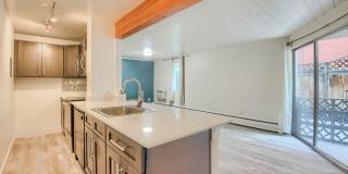 2 Bedroom condo in Denver Gallery 1