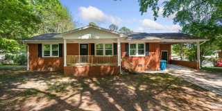 Cozy 3Bed/2Bath with plenty of natural light located in Durham! Enormous backyard is a must see!! Gallery 1