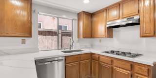 Spacious 3-Bedroom Home In the Community of Montecito, Rancho San Diego! Gallery 8
